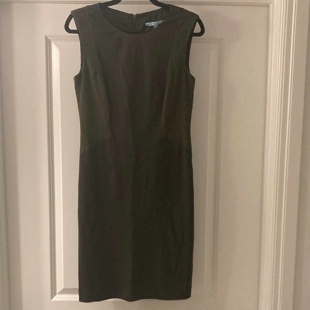 Olive Green Sleeveless Sheath Dress
